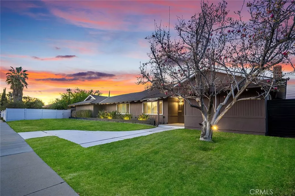 Canoga Park, CA 91303,22349 Vanowen