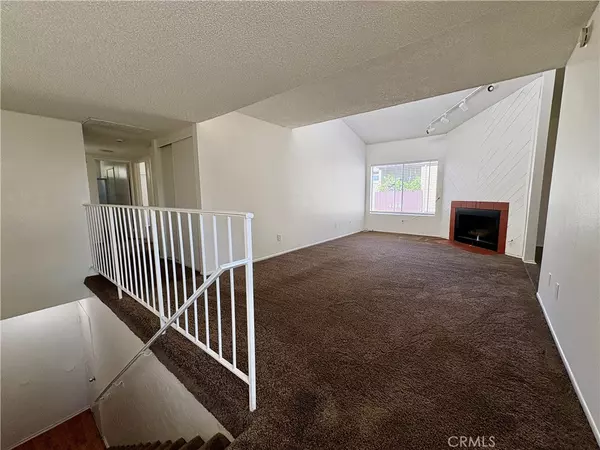 Montclair, CA 91763,9405 Mesa Verde DR #G