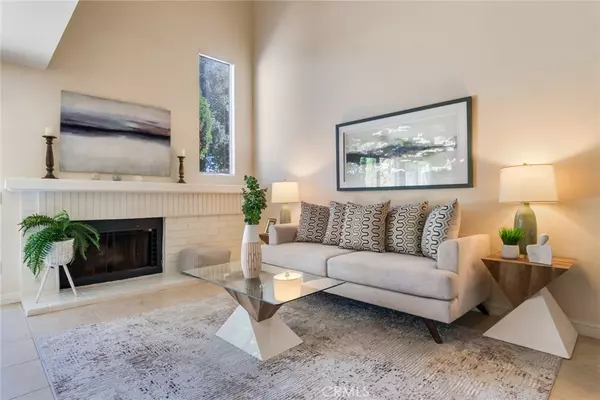 Pomona, CA 91767,3724 Live Oak