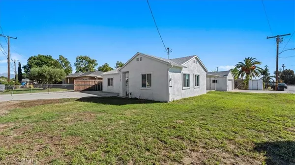 Fontana, CA 92335,17903 Dorsey WAY