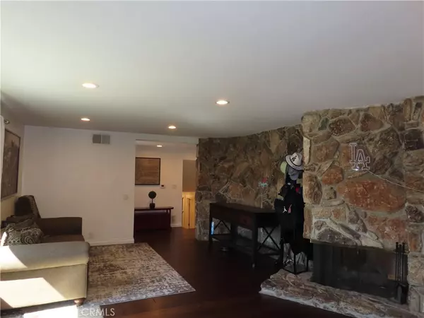 Covina, CA 91724,1571 E Palm