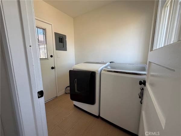 Los Angeles, CA 90022,5734 Via San Delarro St.