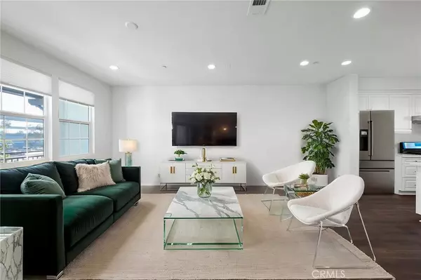 Buena Park, CA 90621,8887 Orangethorpe