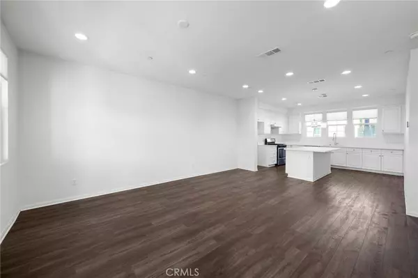 Buena Park, CA 90621,8887 Orangethorpe