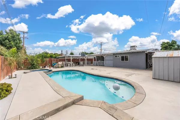 Rialto, CA 92376,276 Merrill