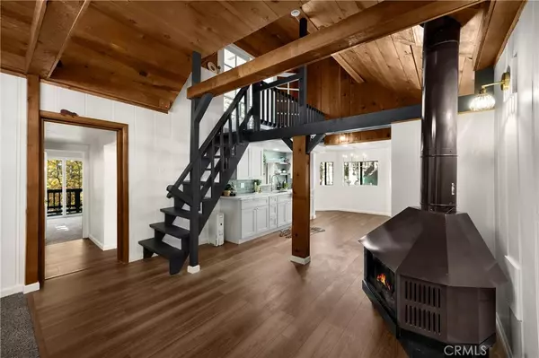 Big Bear Lake, CA 92315,40149 Hillcrest