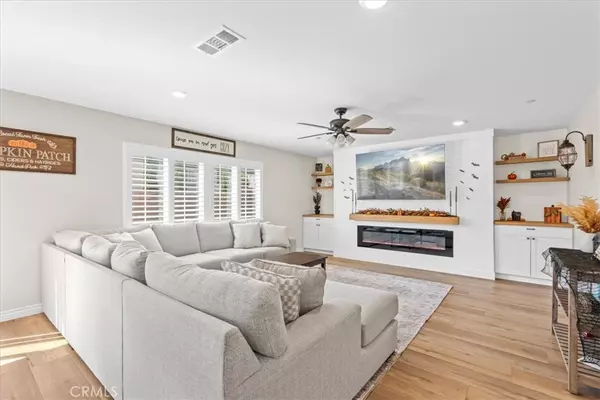 Fontana, CA 92336,6362 Gold Finch Way