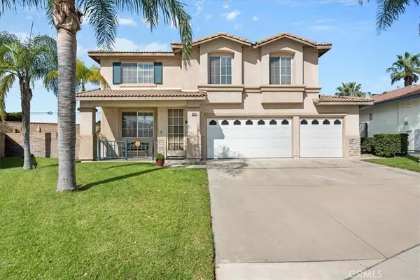 Fontana, CA 92336,5876 Half Dome DR