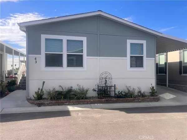 3444 W Center ST #43, Riverside, CA 92501