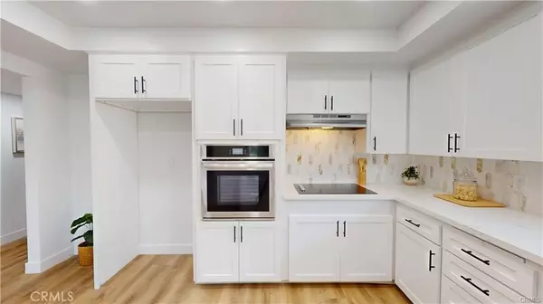 Fullerton, CA 92831,1354 Shadow LN #201