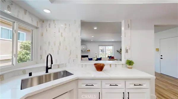 Fullerton, CA 92831,1354 Shadow LN #201