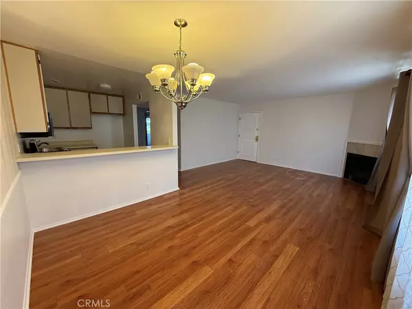 Sherman Oaks, CA 91403,14758 Magnolia BLVD