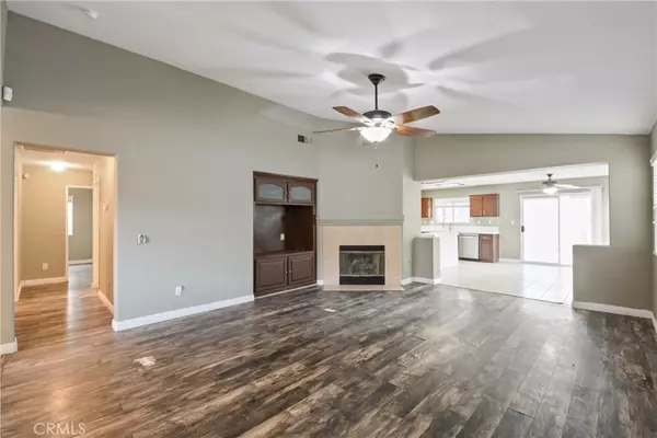 Victorville, CA 92392,13637 Ashmont