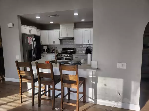 Fontana, CA 92336,7590 Kempster CT