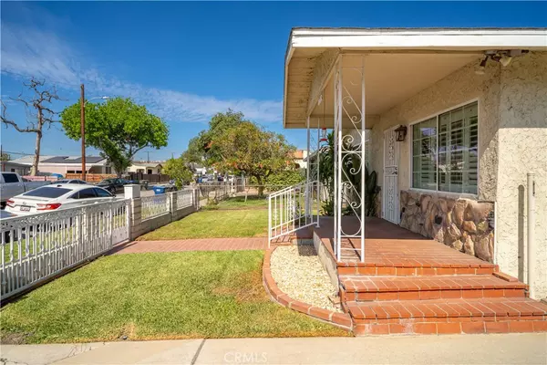 Pico Rivera, CA 90660,4758 Oak ST