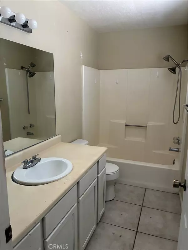 Apple Valley, CA 92307,14179 Quinnault