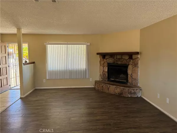 Apple Valley, CA 92307,14179 Quinnault