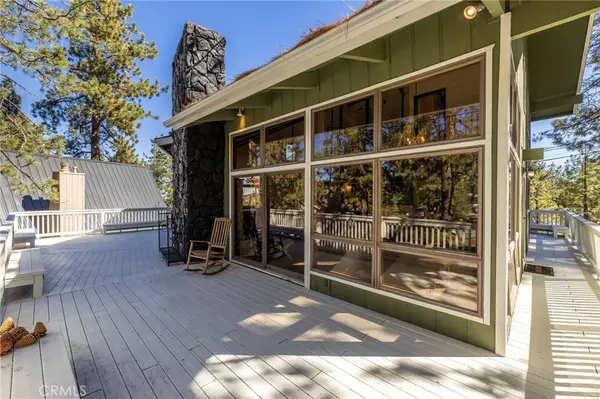 Wrightwood, CA 92397,5335 Desert View CT