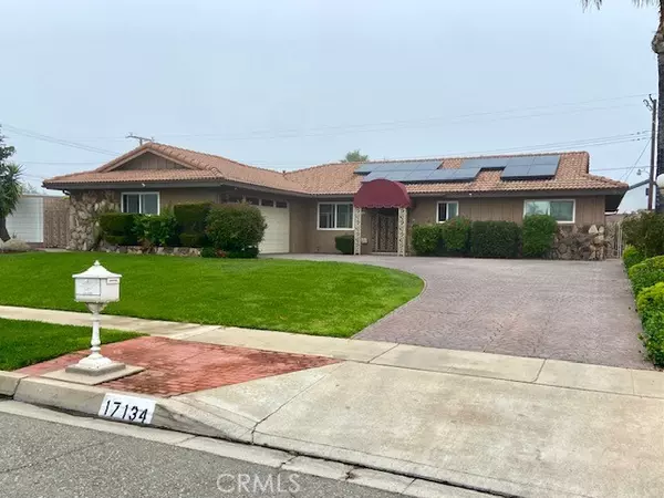 Fontana, CA 92335,17134 Manzanita DR