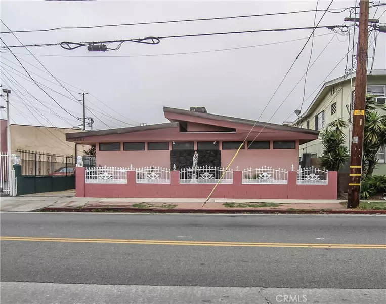 3241 Santa Ana, Huntington Park, CA 90255