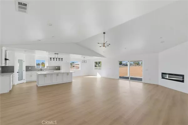 Hesperia, CA 92345,11412 Calcite ST