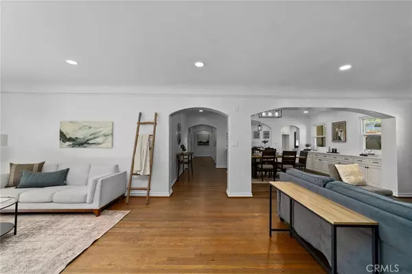 Pasadena, CA 91104,1697 N Allen