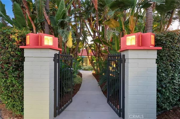 Glendora, CA 91741,459 N Barranca Ave