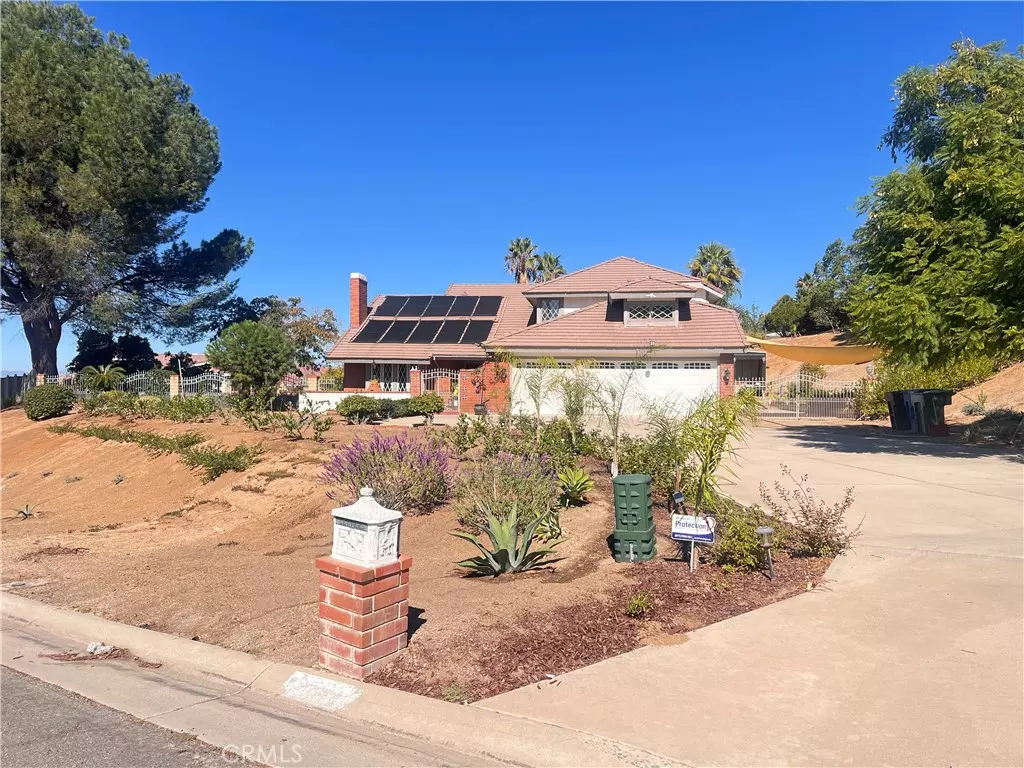 Riverside, CA 92506,7158 Golden Vale