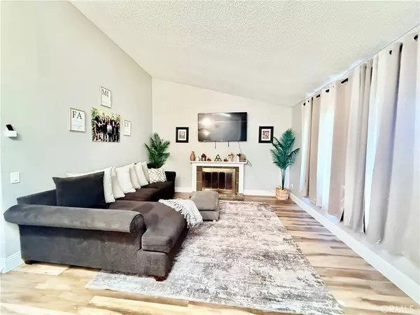 Moreno Valley, CA 92551,15143 Jacquetta