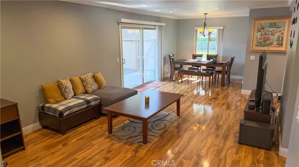 Tustin, CA 92780,2341 Medlar