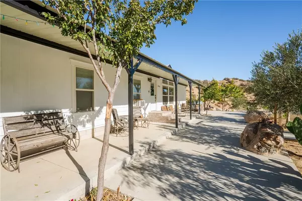 Hesperia, CA 92345,13905 Summit Valley