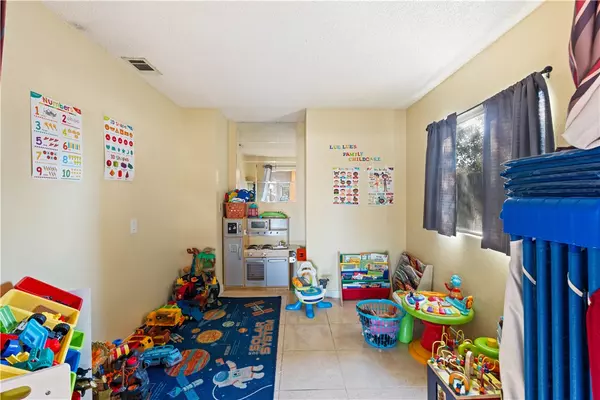 Fontana, CA 92337,14045 Parkwood