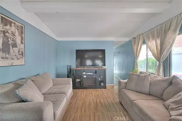 Fontana, CA 92335,17333 Valley Blvd. #15E