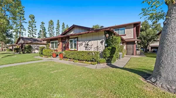 Azusa, CA 91702,1149 W Calle De La Luna #1