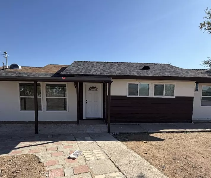 10723 5th, Hesperia, CA 92345