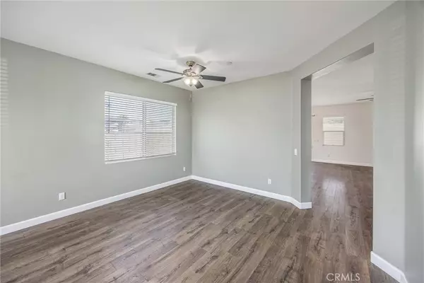 Fontana, CA 92336,17074 Elaine CT