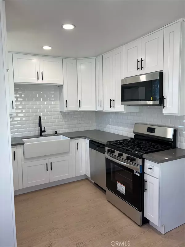 Fontana, CA 92335,8893 Nuevo