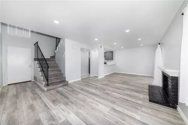 Azusa, CA 91702,555 S Azusa #4