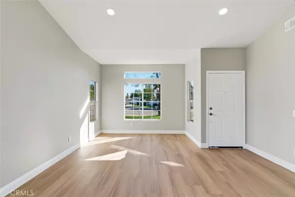 Yucaipa, CA 92399,33630 Brushy Hollow