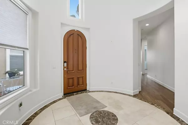 Escondido, CA 92026,26161 Wyndemere CT