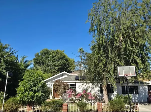 7503 Aqueduct Ave, Van Nuys, CA 91406