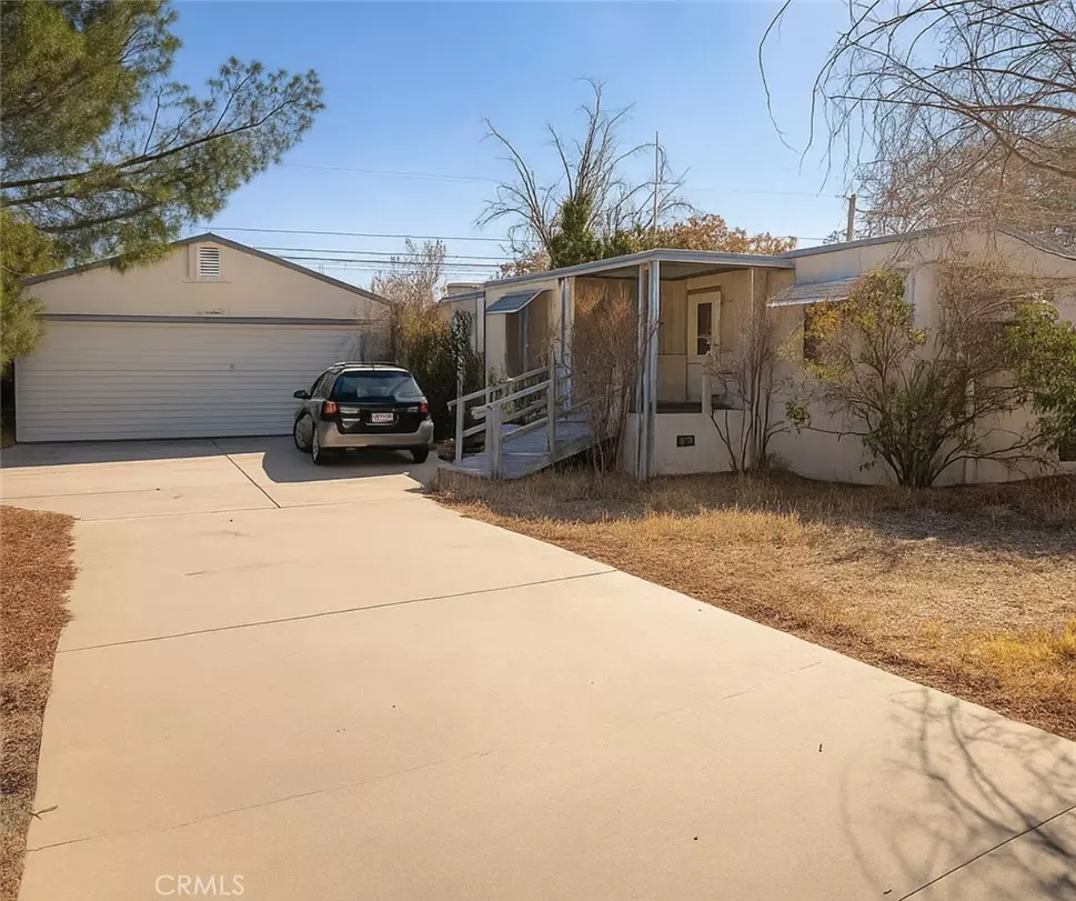 Hesperia, CA 92345,19237 Hinton ST