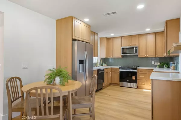 Bellflower, CA 90706,9130 Hargill