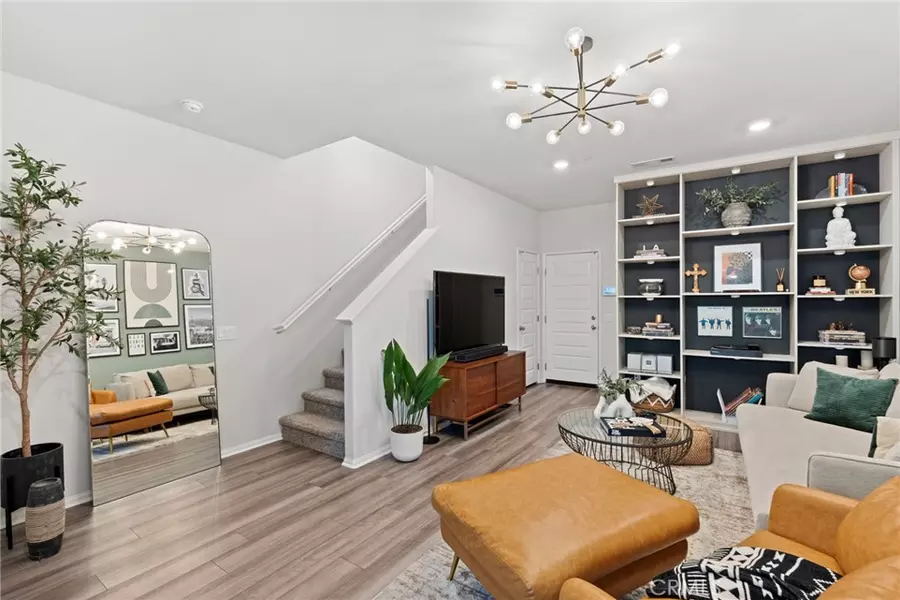 1752 Cayton Loop, West Covina, CA 91790