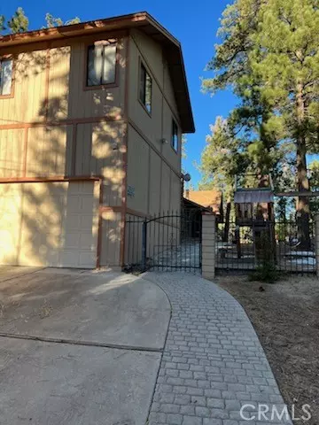 Big Bear Lake, CA 92315,39900 Lakeview