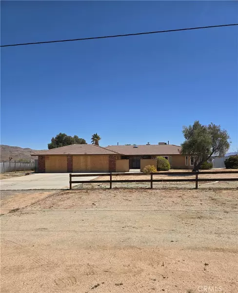 10883 Milpas, Apple Valley, CA 92308