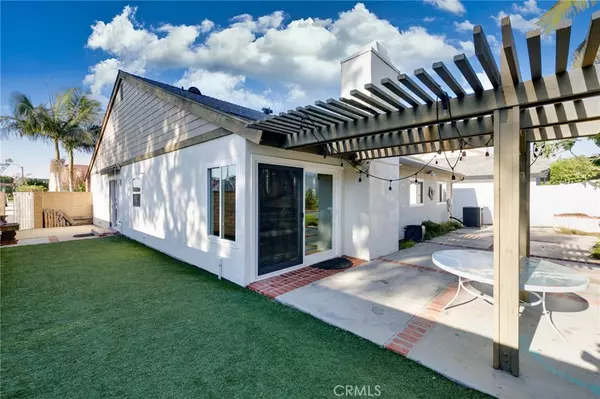 Irvine, CA 92620,2 Mccormick