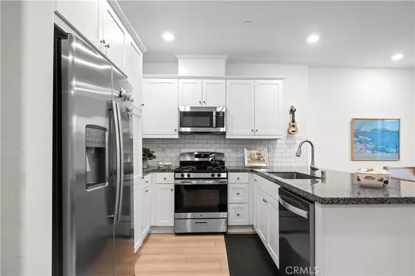 Fontana, CA 92336,16502 Casa Grande #105