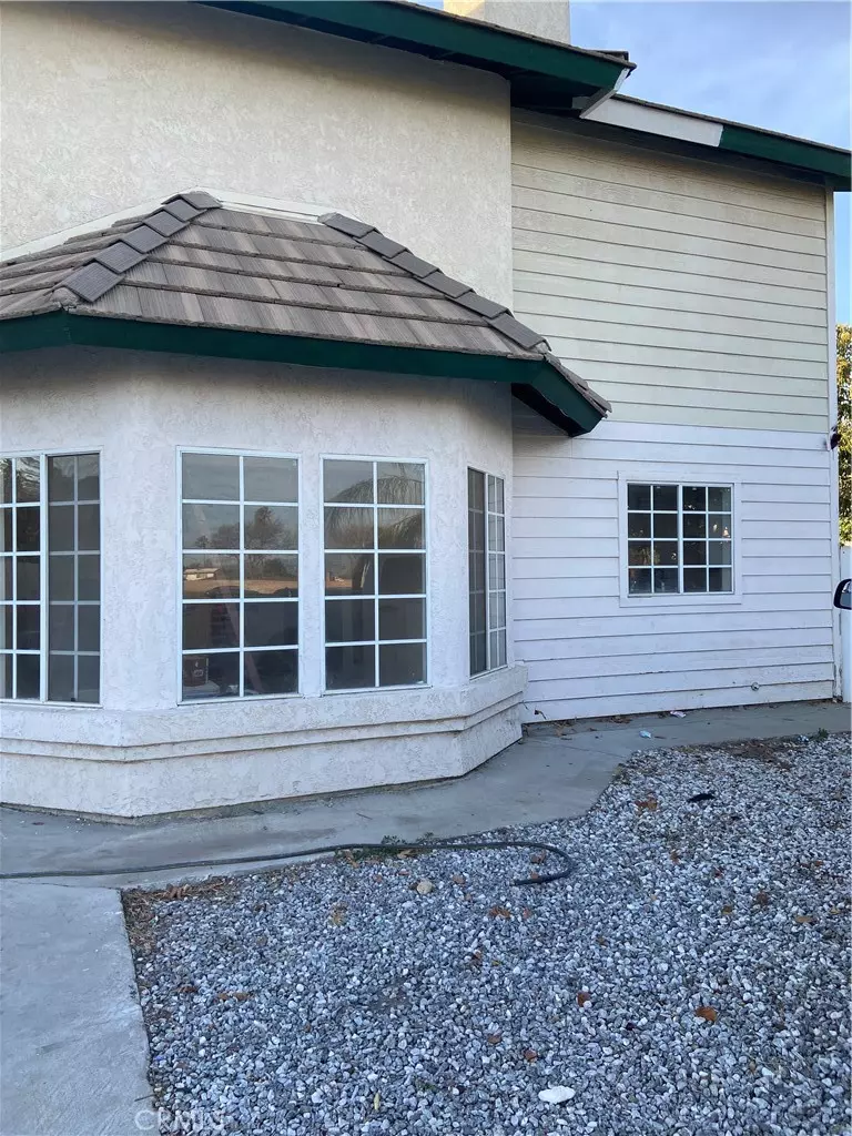 Rialto, CA 92376,632 N Birch AVE