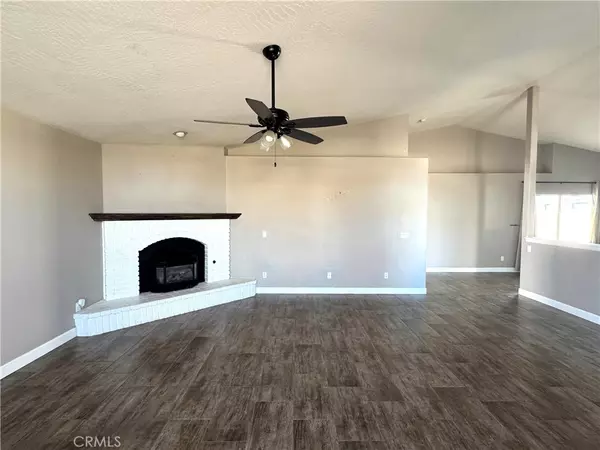 Victorville, CA 92395,12900 Briarcliff DR